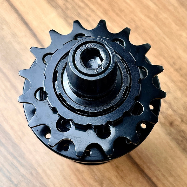 Strummer HBR-150R BMX Race Hub với 16T COG