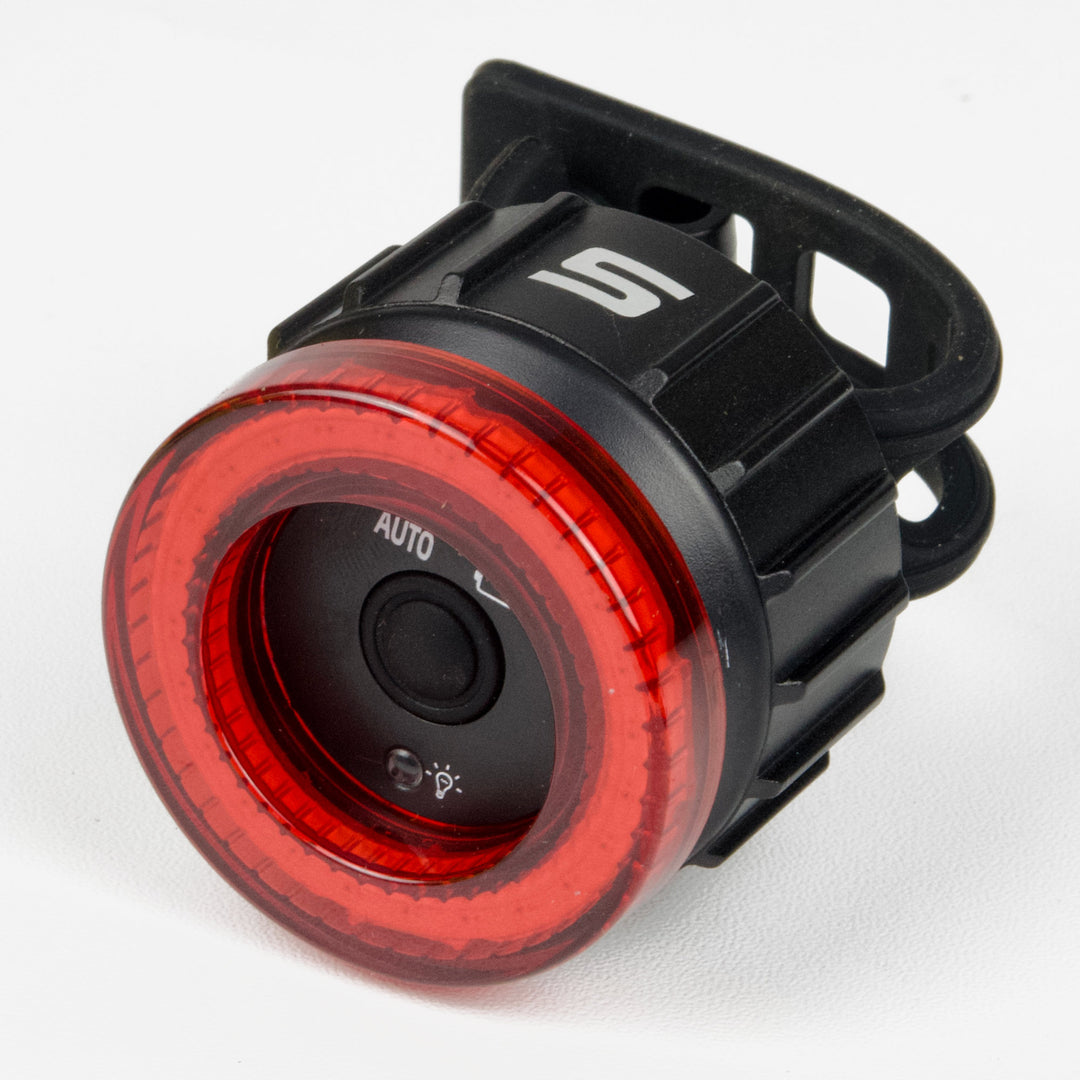 Strummer RL-60BS Smart Rear Light (na may preno sensor at auto wake up)