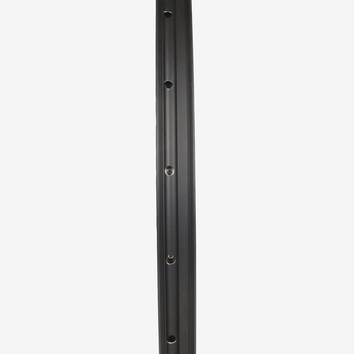 Vành xe hợp kim không săm Strummer XC30 Asymmetric (29")