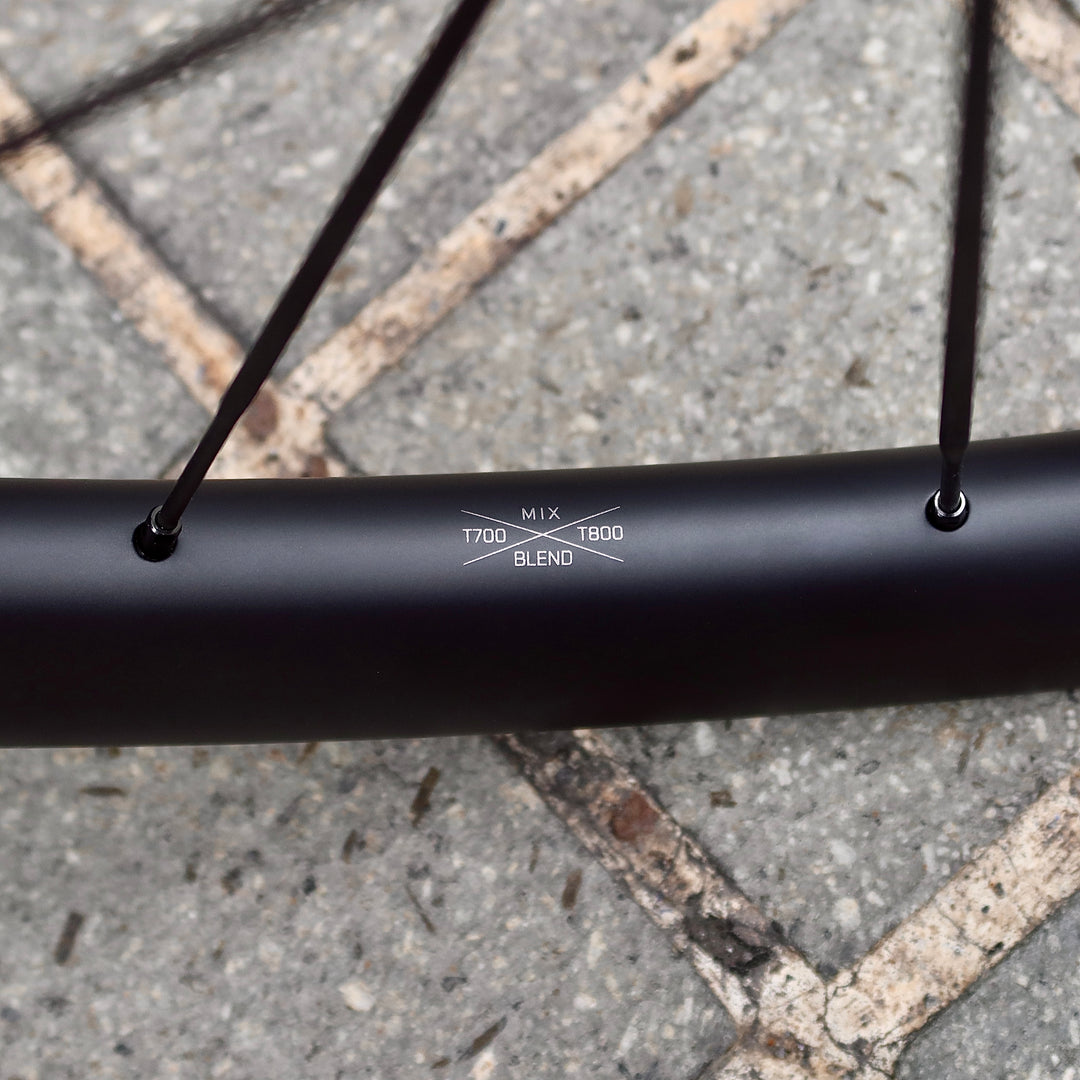 Strummer Aeroflow Xtreme HR-700 Carbon Disc Brake Wheelset