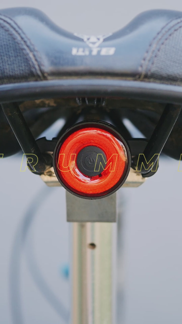 Strummer RL-40bs Smart Rear Light (na may preno sensor at awtomatikong paggising)