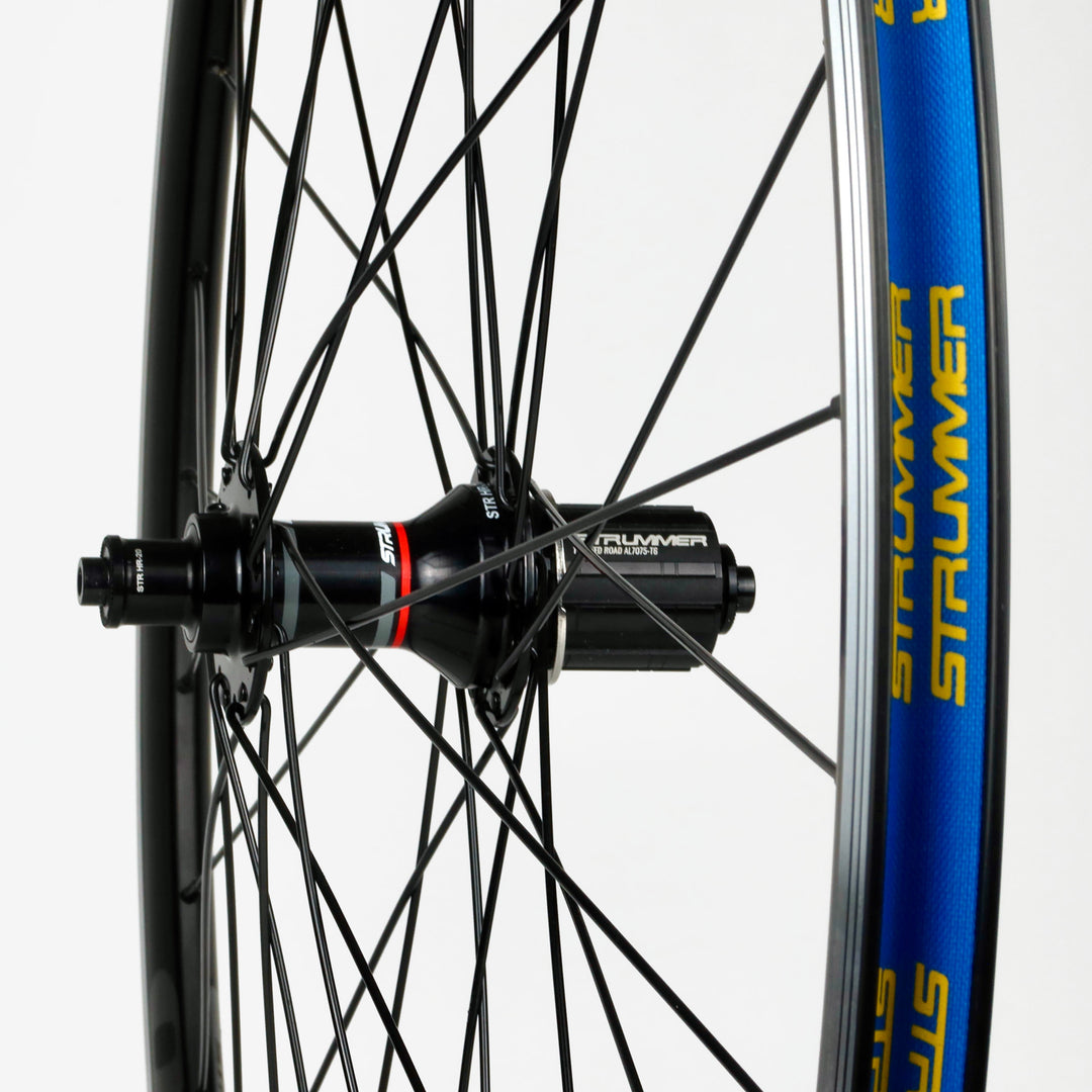 Strummer (Race-700 30 mm) Wheelset เบรกโลหะผสมกับ (HR-20 4-PAWL 32/32H HUB SET)