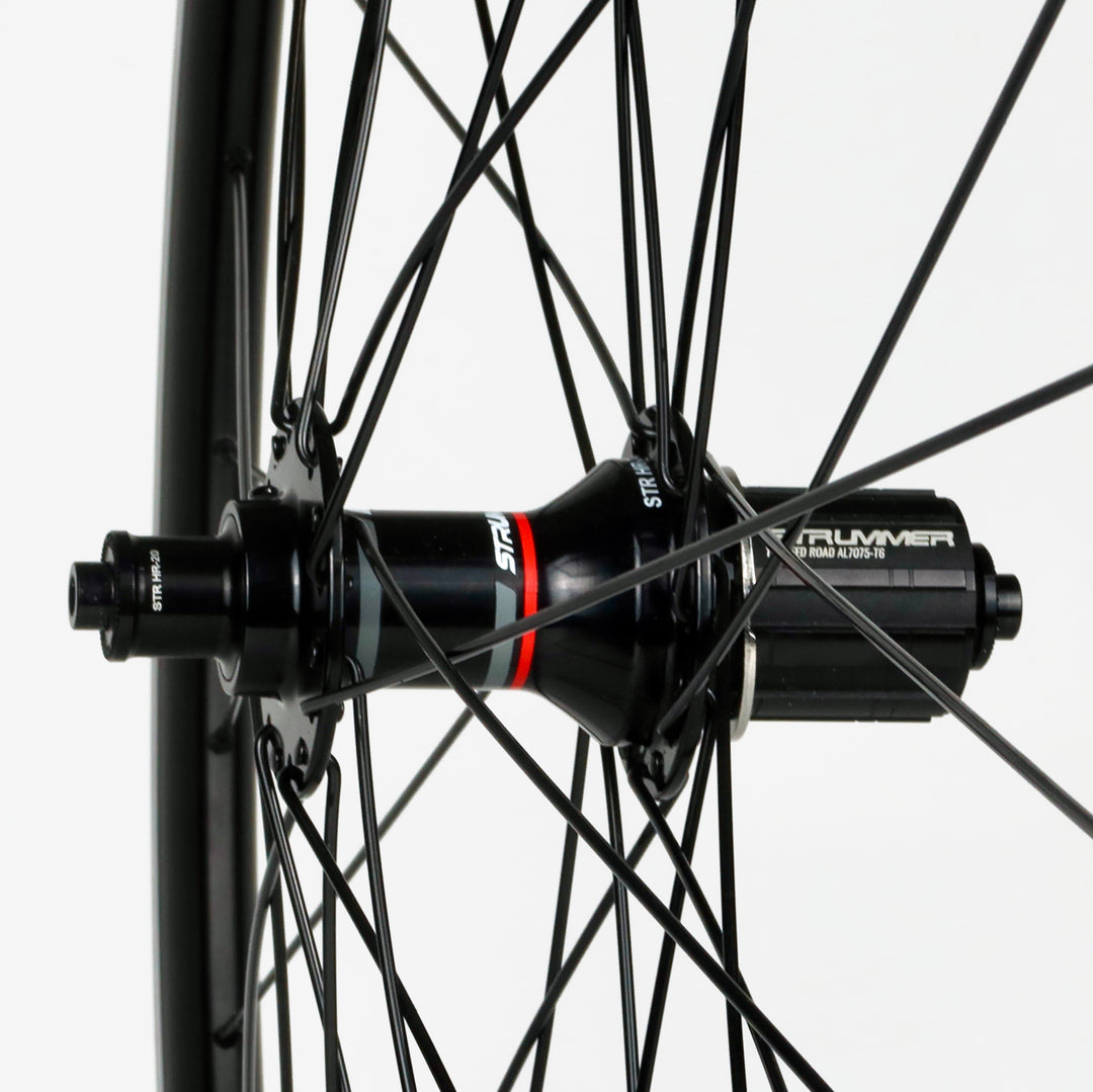 Strummer (Race-700 30 mm) Wheelset เบรกโลหะผสมกับ (HR-20 4-PAWL 32/32H HUB SET)