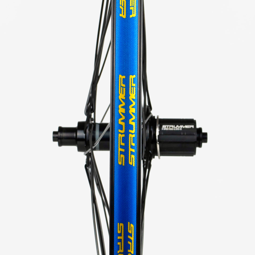 Strummer (Race-700 30 mm) Wheelset เบรกโลหะผสมกับ (HR-20 4-PAWL 32/32H HUB SET)