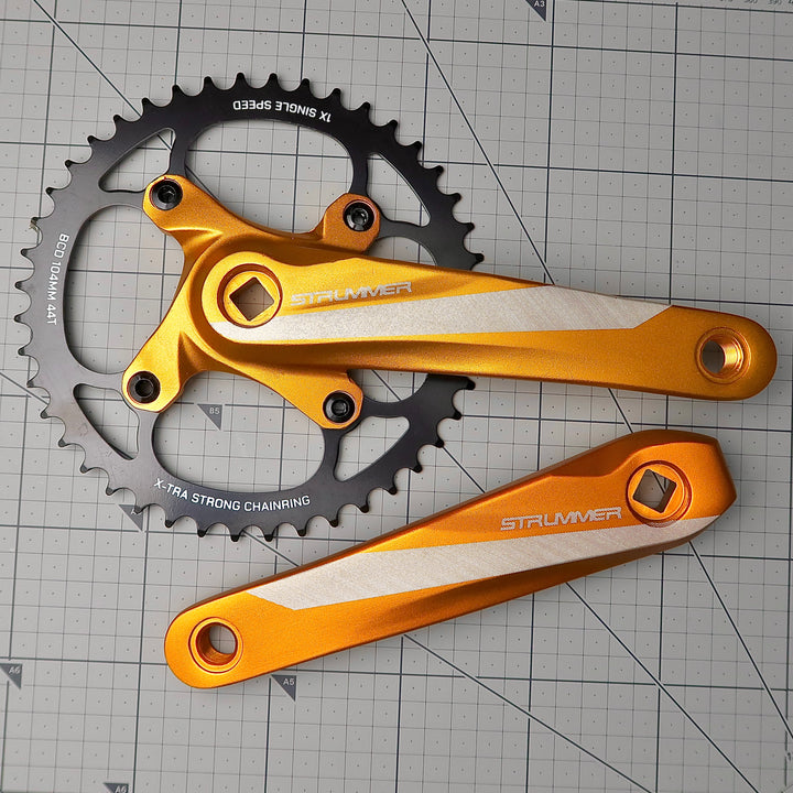 Strummer CW-7 Chainwheel with BCD-104 Steel Chainring (Square Taper Crankset)