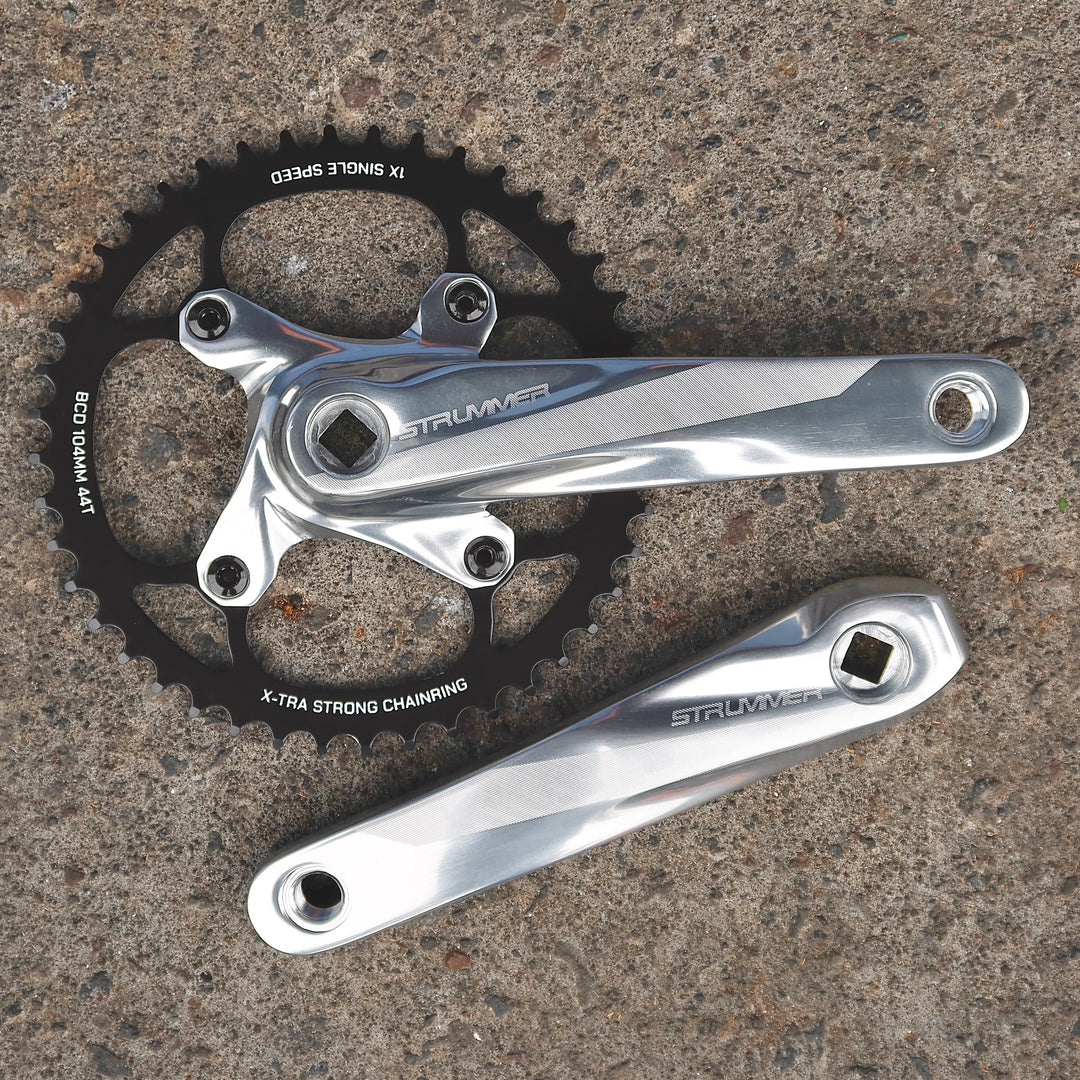 Strummer CW-7 Chainwheel with BCD-104 Steel Chainring (Square Taper Crankset)