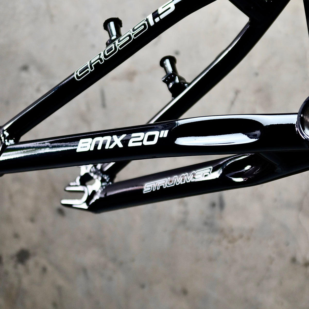 เฟรมเซ็ต Strummer Cross 1.5 (BMX, อัลลอย, สายเคเบิลกึ่งซ่อน, 20 นิ้ว)