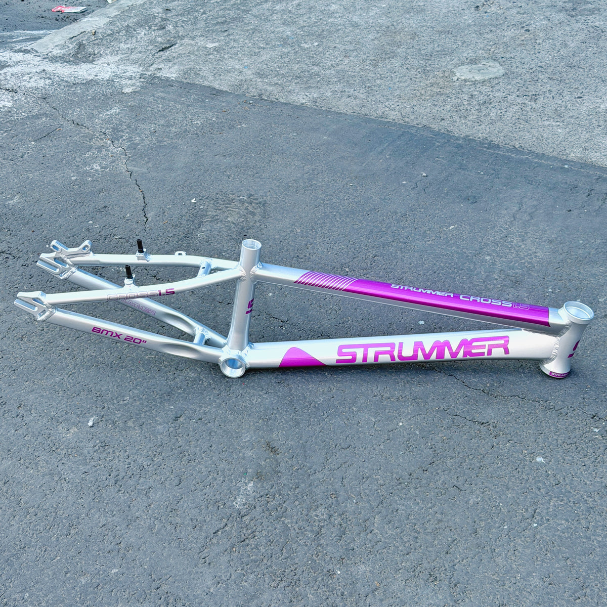 เฟรมเซ็ต Strummer Cross 1.5 (BMX, อัลลอย, สายเคเบิลกึ่งซ่อน, 20 นิ้ว)