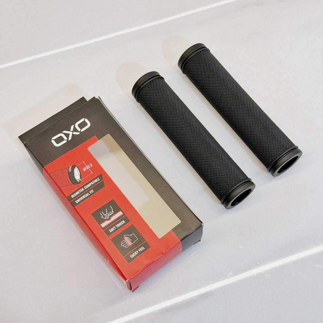 Grip OXO HFT-922A Black 130 mm sepasang dengan kemasan
