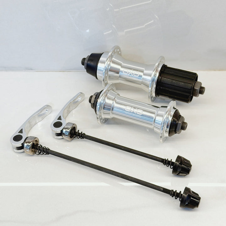 Hub OXO HB-830 Front & Rear 32H Bearing w:o Disc Silver HUB-00181SL