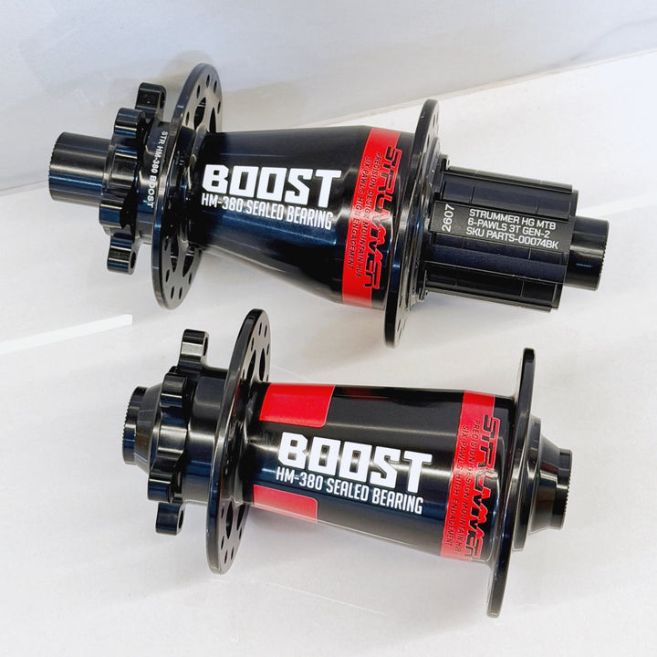 Hub Strummer HM-380 Boost Gen-2 Black/Red, depan dan belakang, SKU HUB-00196BKRD
