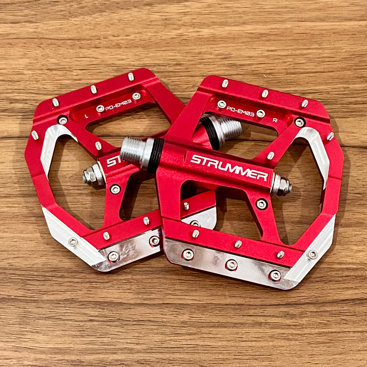 Pedal Strummer PD-EM03