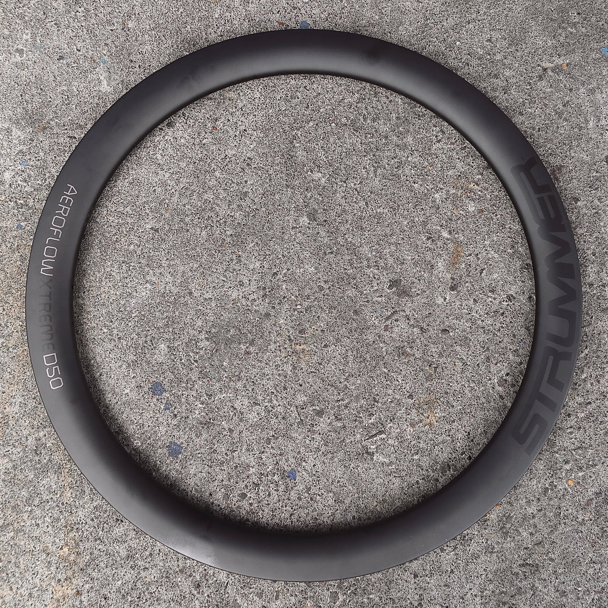 Strummer Aeroflow Xtreme Carbon 700c Disc-Brake Rim (1 pcs)
