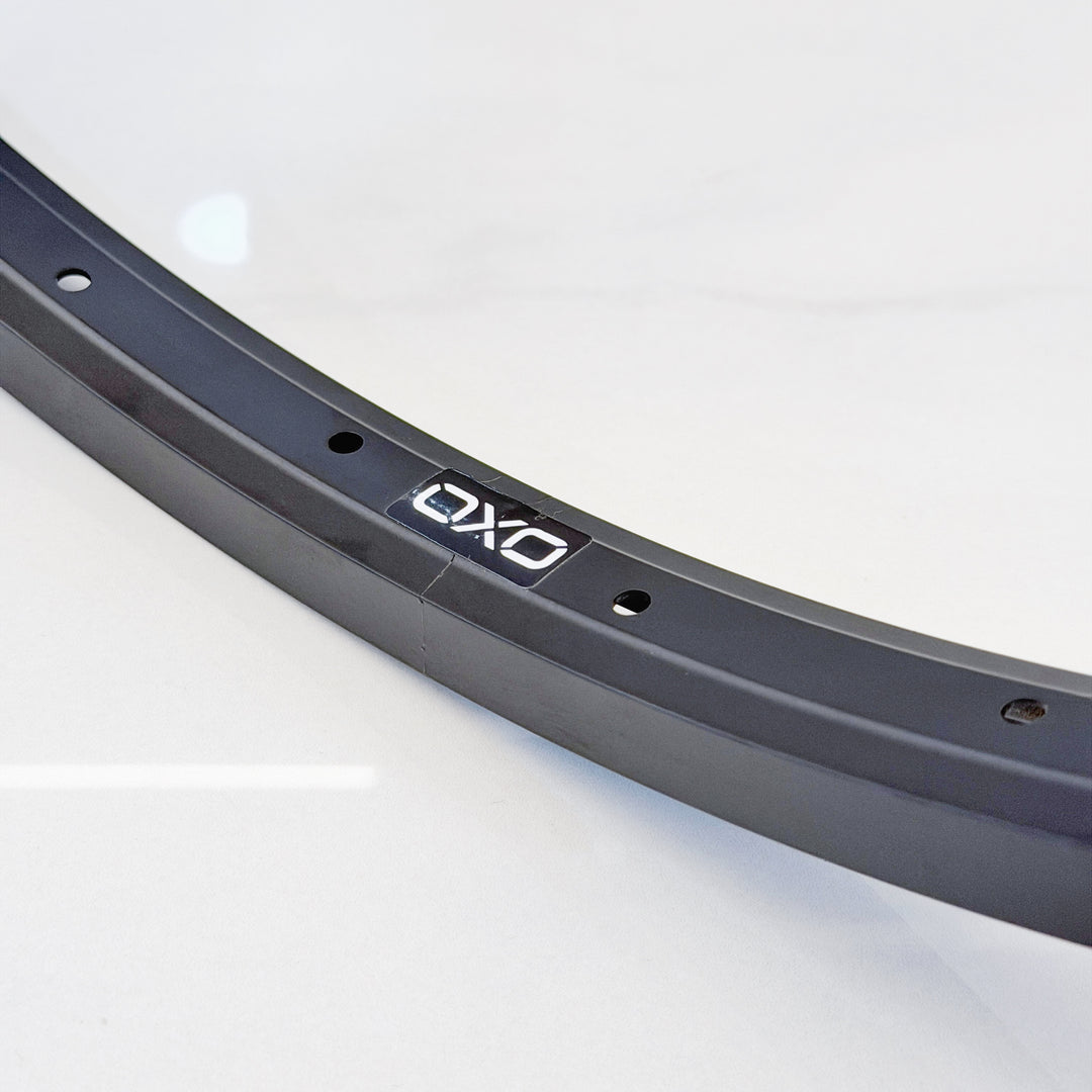 Rim OXO 26 × 1-3/8 36H 14G (420 g) Hitam – ETRTO 590 / 650A