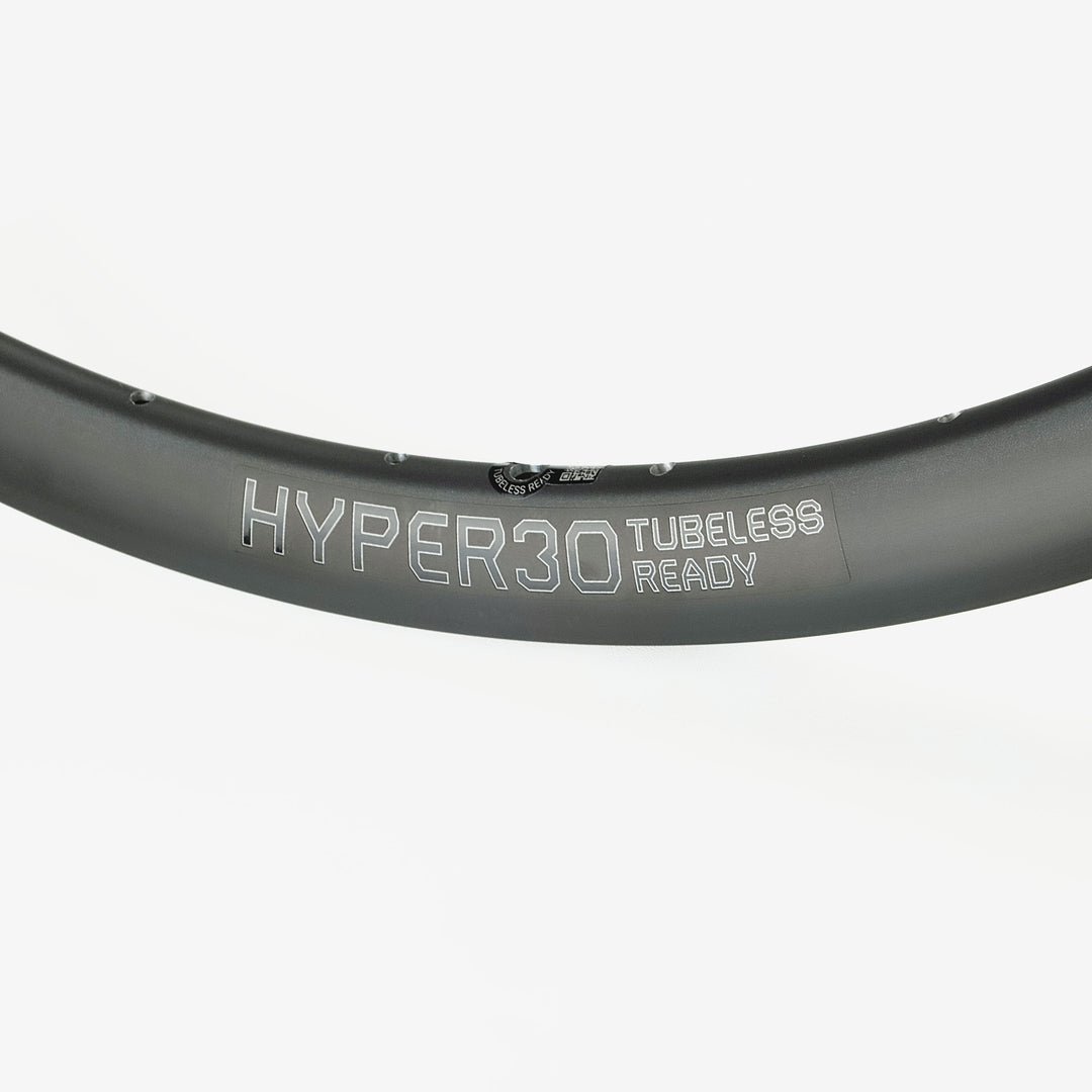 Strummer Hyper30 700c Disc Brake Alloy Road Bike Rim (20H/24H/28H/32H)