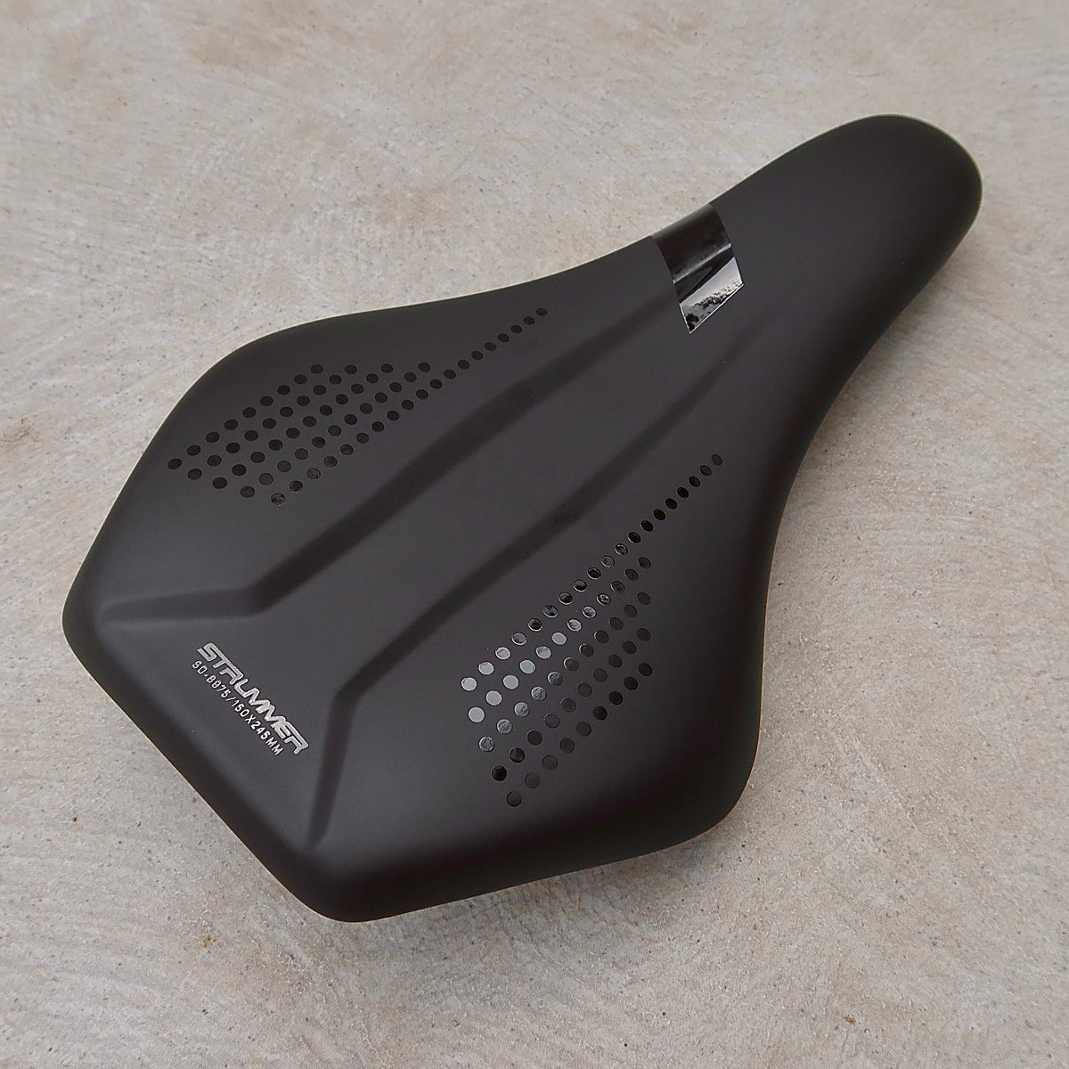 Strummer SD-8975 Fahrradsattel (150x245)
