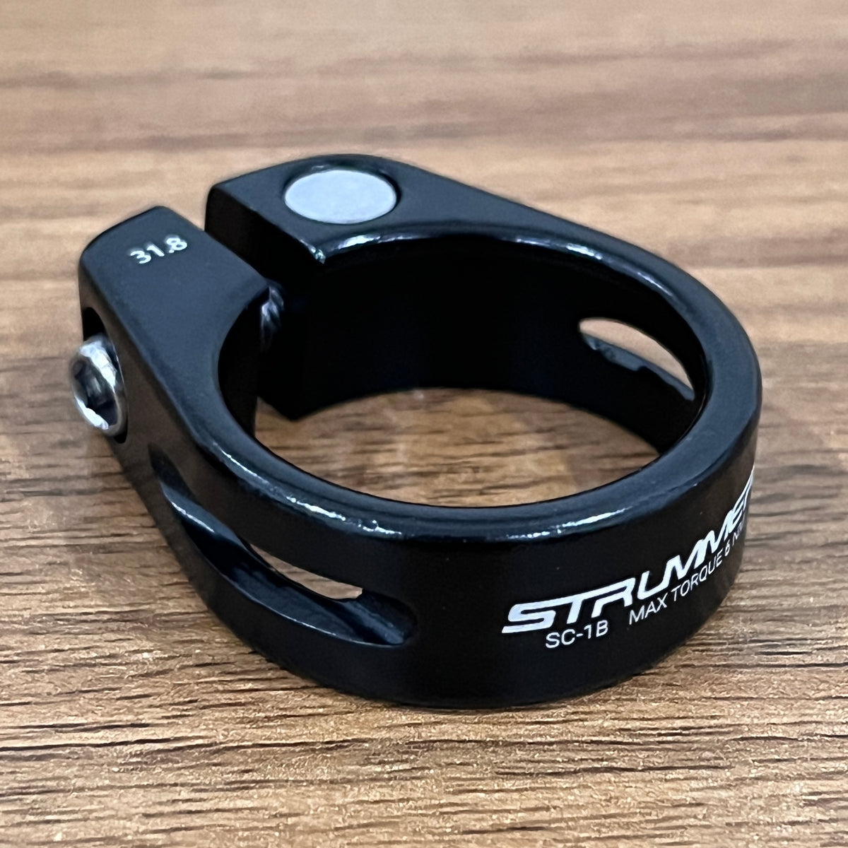 Sattelstützenklemme Strummer SC-1B mit einem Bolzen (31.8/34.9)