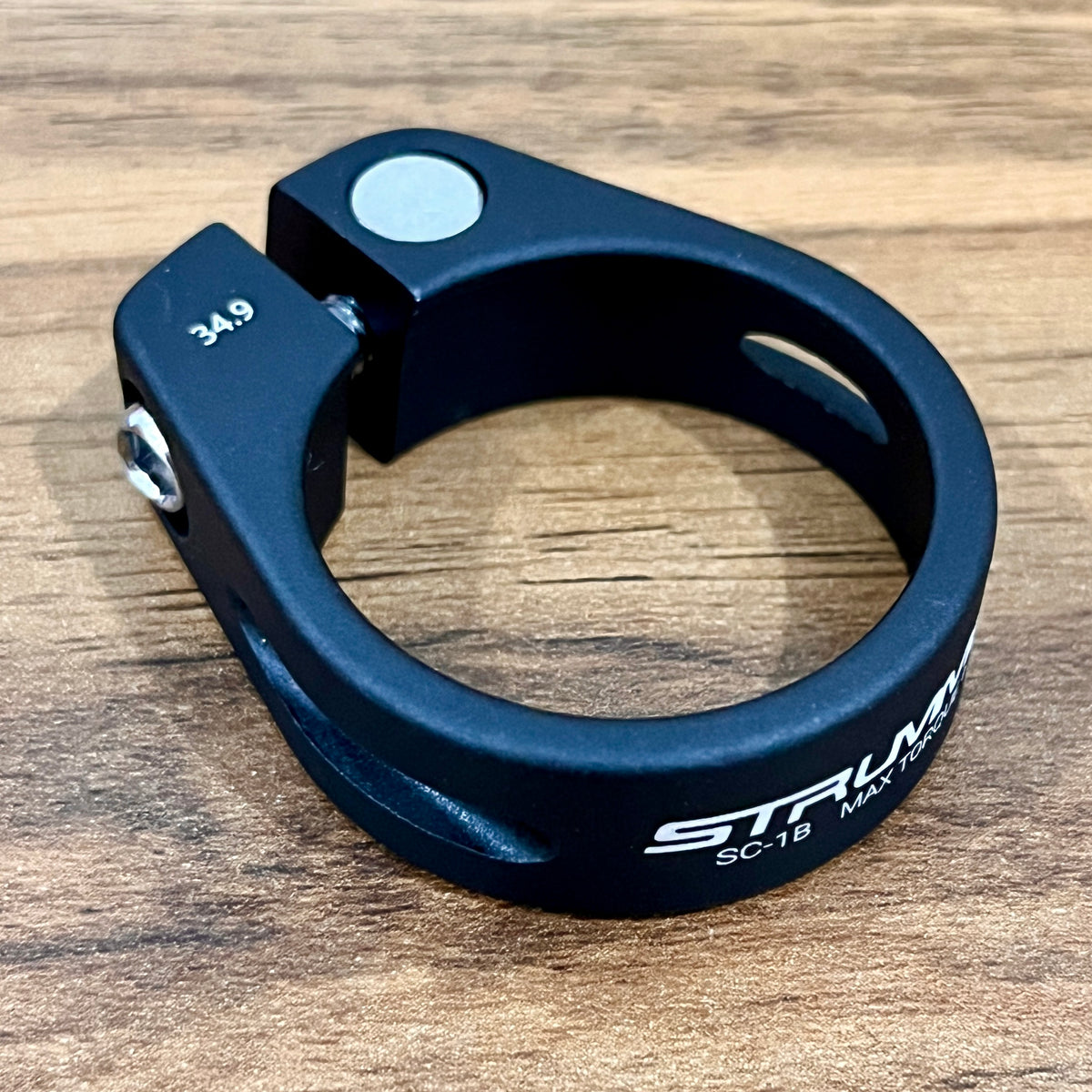 Sattelstützenklemme Strummer SC-1B mit einem Bolzen (31.8/34.9)