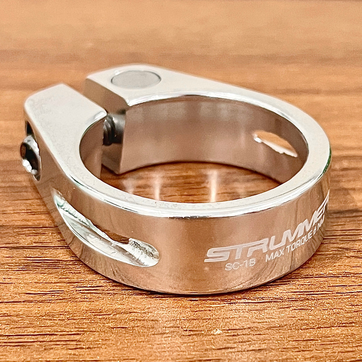 Sattelstützenklemme Strummer SC-1B mit einem Bolzen (31.8/34.9)