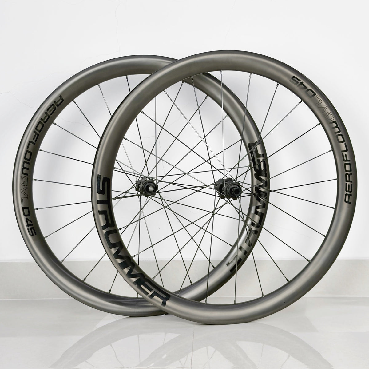 Strummer Aeroflow GVL D45 HR-250S — Wheelset tampak keseluruhan