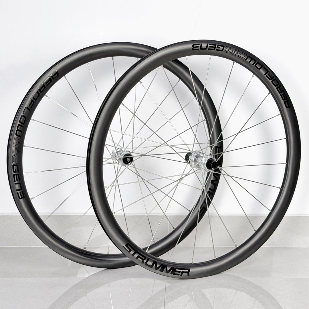 Strummer Aeroflow Gen3 D38 HR-250S hub silver spoke silver — Wheelset tampak keseluruhan