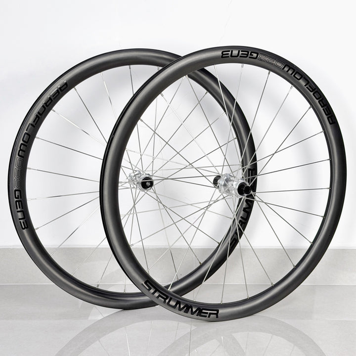 Strummer Aeroflow Gen3 D38 HR-250S hub silver spoke silver — Wheelset tampak keseluruhan