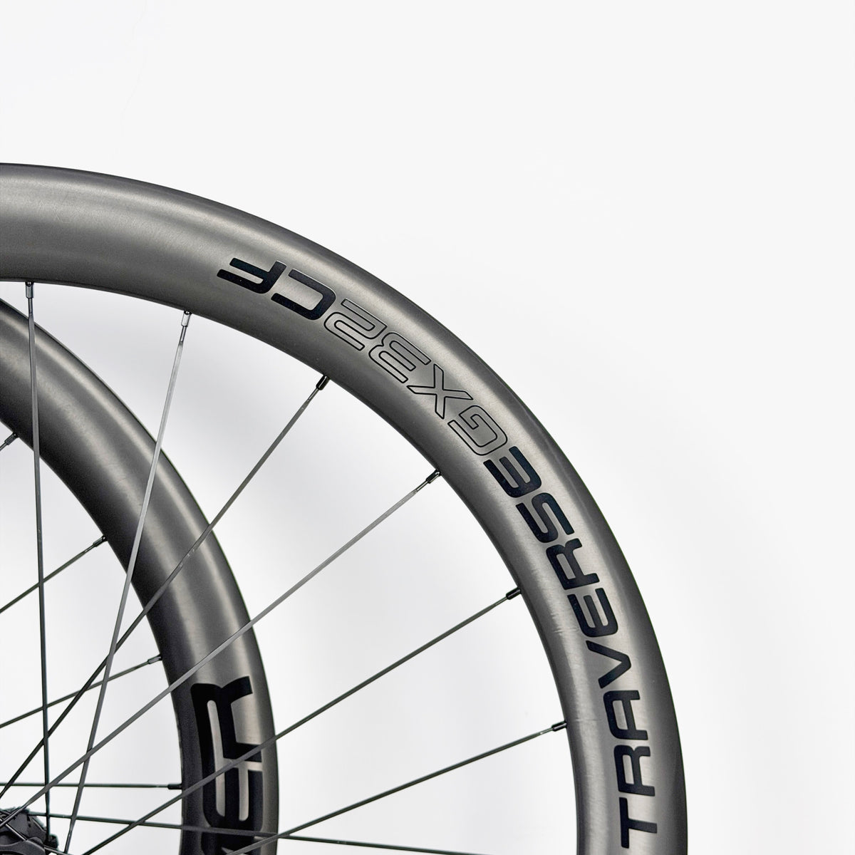 Strummer Traverse GX32 CF HR-500 — Detail rim
