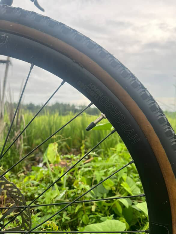 Strummer Hyper30 Felge für Rennrad aus Aluminium mit Scheibenbremse (650b/700c, 20H/24H/28H/32H, 1 Stück)