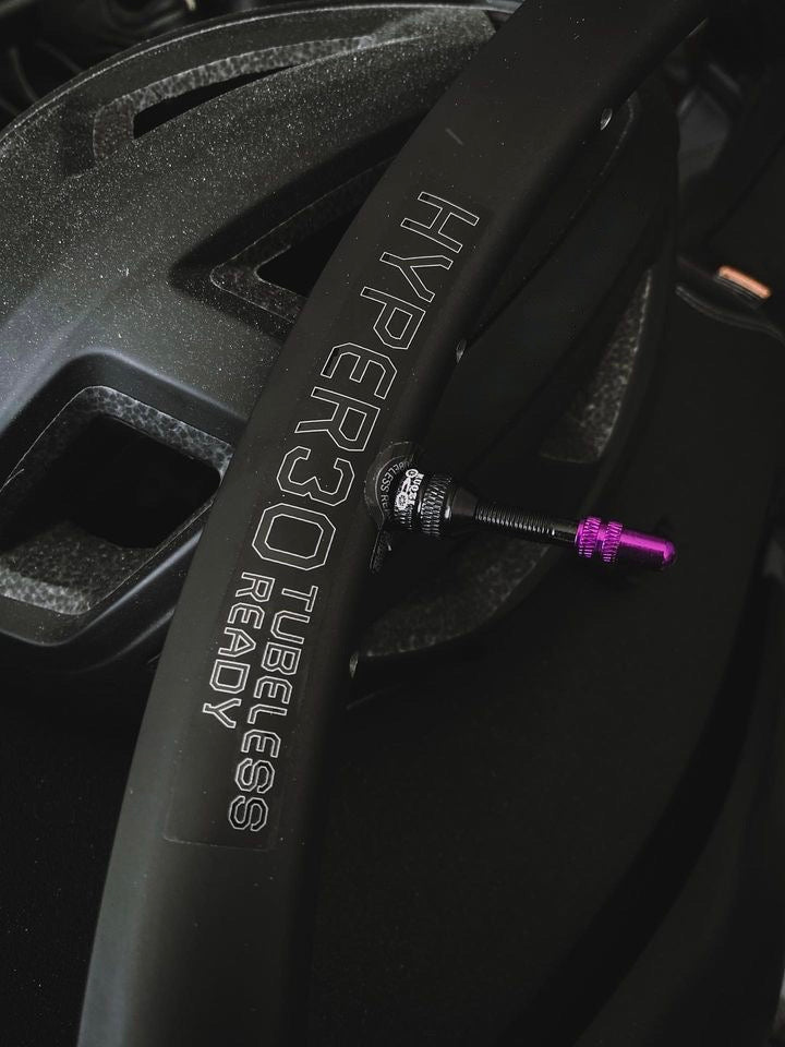 Strummer Hyper30 Felge für Rennrad aus Aluminium mit Scheibenbremse (650b/700c, 20H/24H/28H/32H, 1 Stück)
