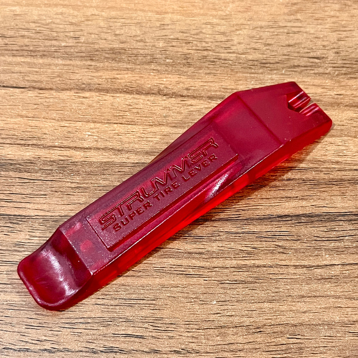 Cây nạy lốp Super Strummer (màu ngẫu nhiên)