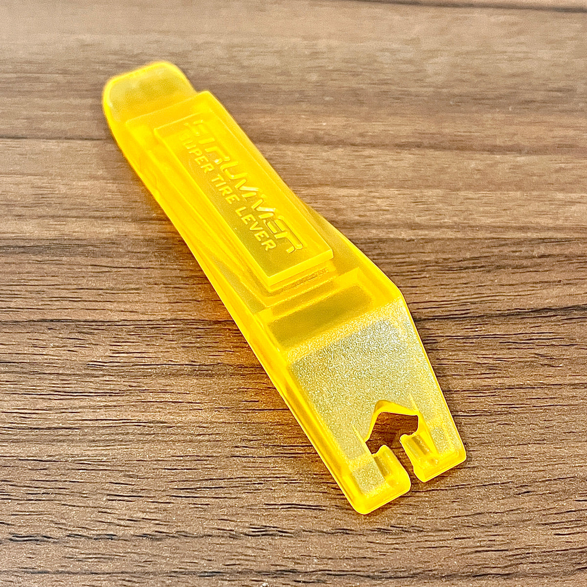 Cây nạy lốp Super Strummer (màu ngẫu nhiên)