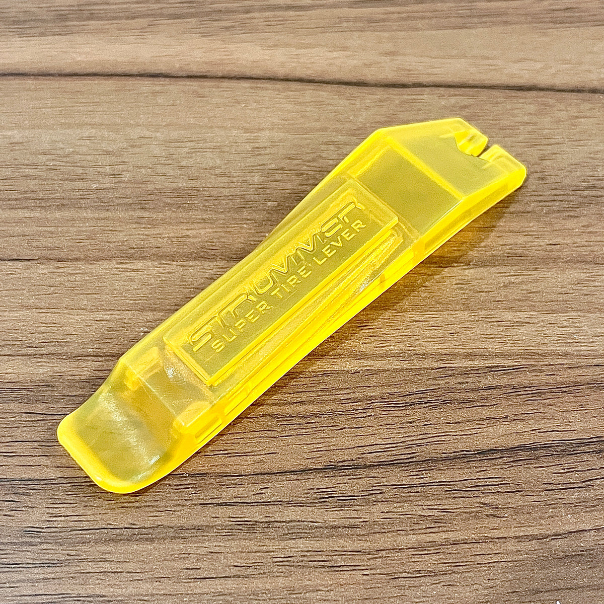 Cây nạy lốp Super Strummer (màu ngẫu nhiên)