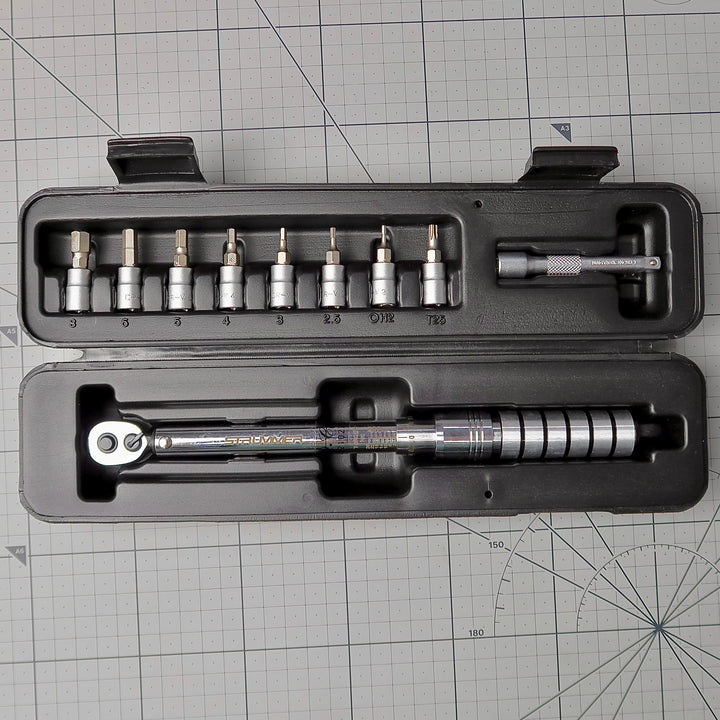 Strummer TW-26C Torque Wrench (2-26 Nm, Clicker Type with 1/4 inch Socket)