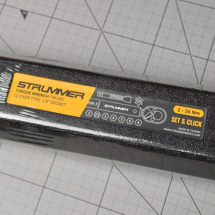 Strummer TW-26C Torque Wrench (2-26 Nm, Clicker Type with 1/4 inch Socket)