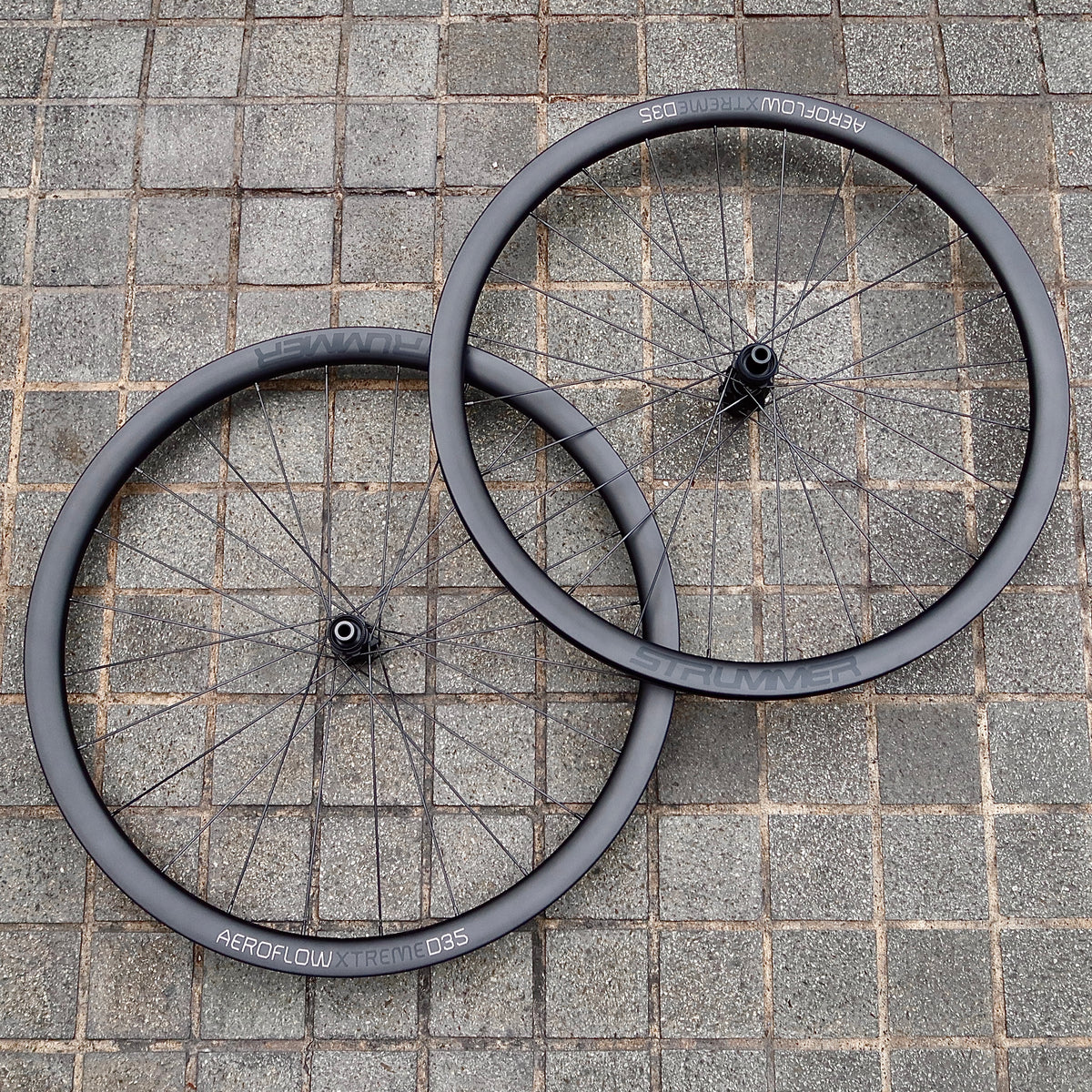 (Discontinued) Strummer Aeroflow Xtreme HR-500 Carbon Disc Brake Wheelset