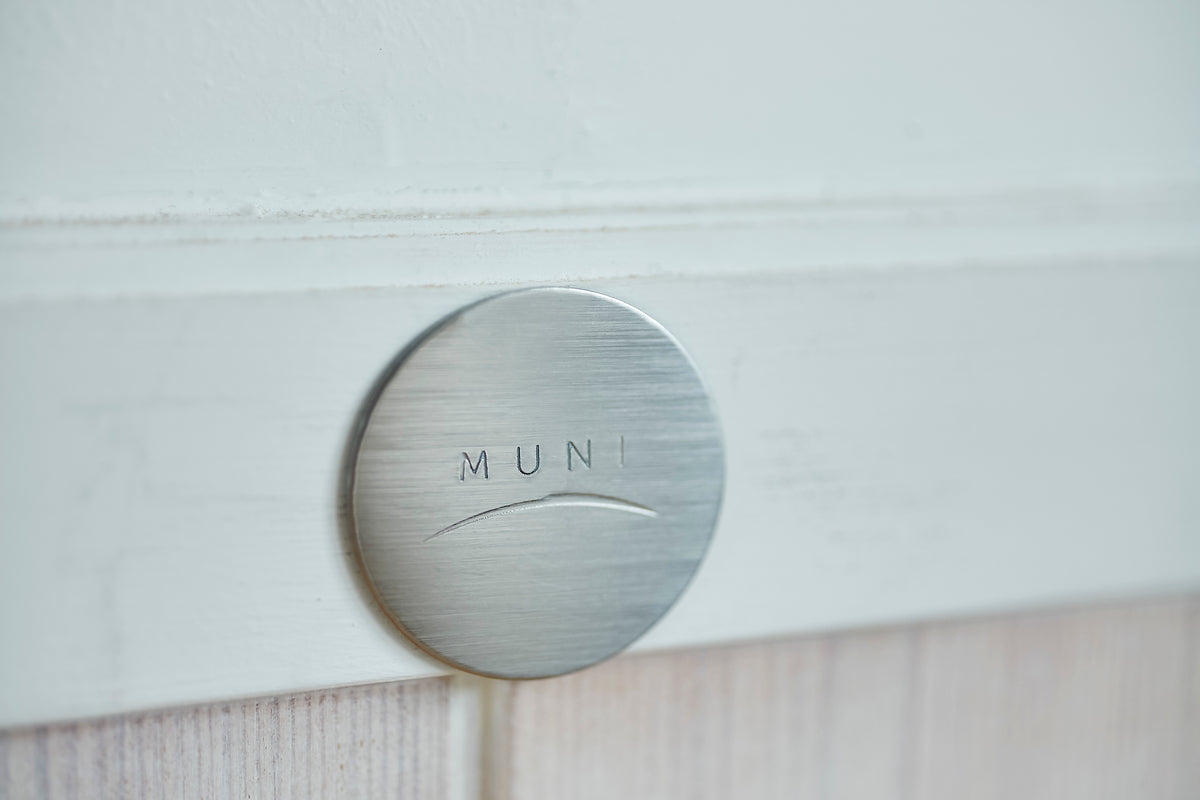Tay nắm Muni có giá đỡ nam châm