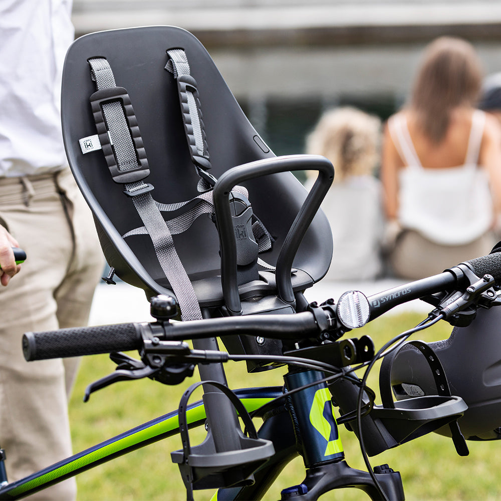 Bike adapter outlet for baby